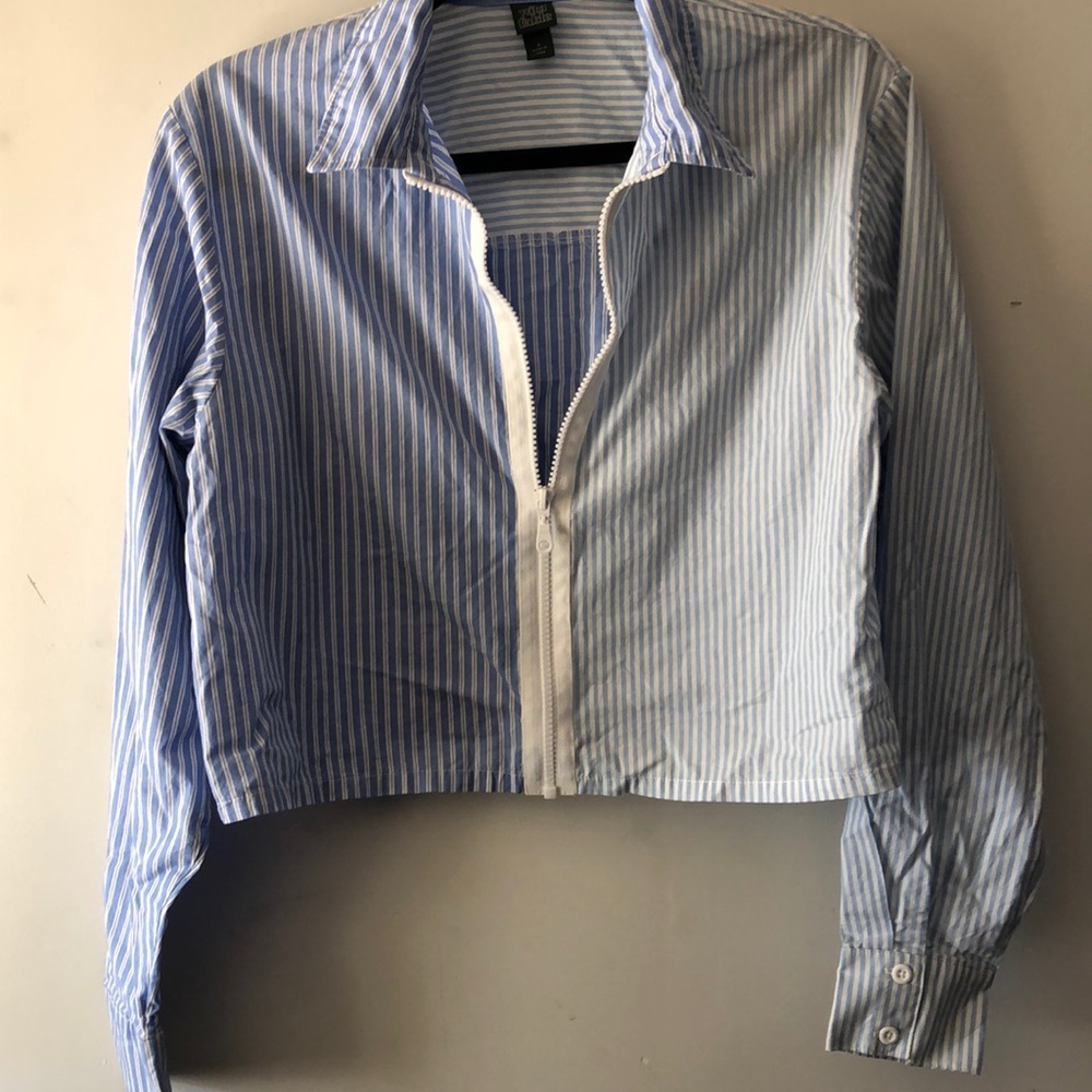 SUPER UNIQUE CROP TOP